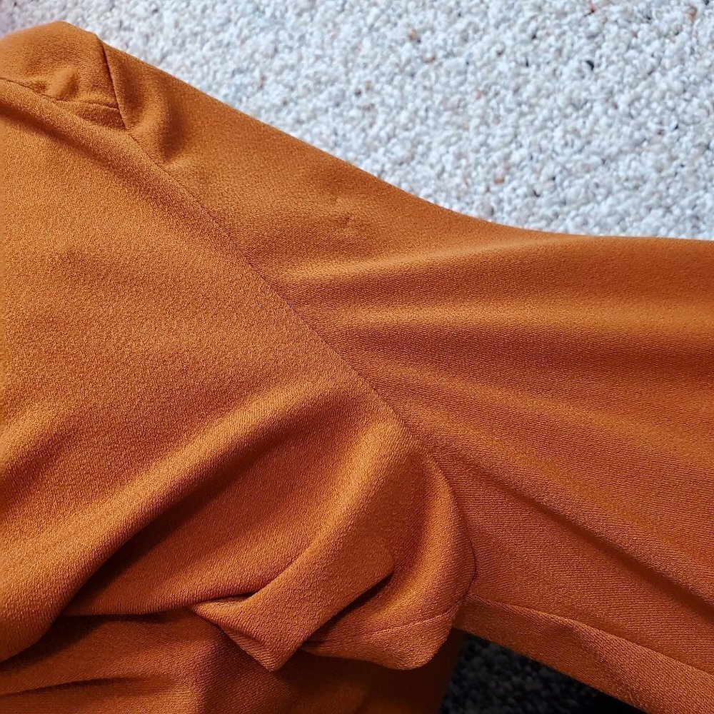 Burnt Orange Color Top Size M - Picture 10 of 10